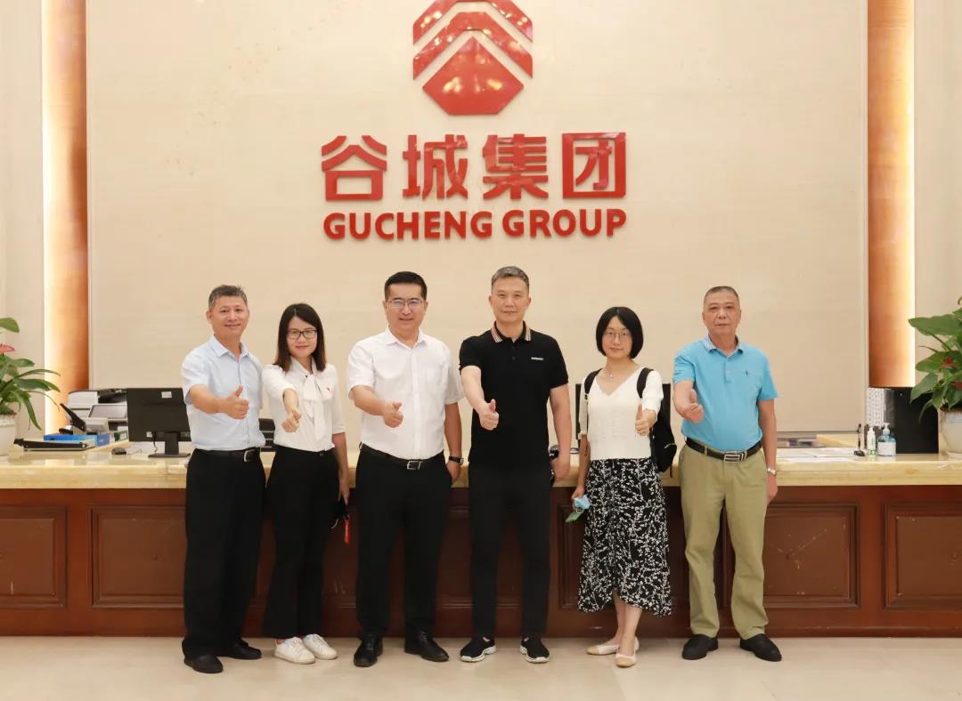 白云區(qū)委統(tǒng)戰(zhàn)部副部長、區(qū)工商聯(lián)黨組孫志輝書記一行蒞臨谷城集團(tuán)調(diào)研指導(dǎo)